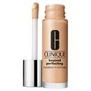 CLINIQUE Beyond Perfecting™ Foundation + Concealer C18 Cream Whip